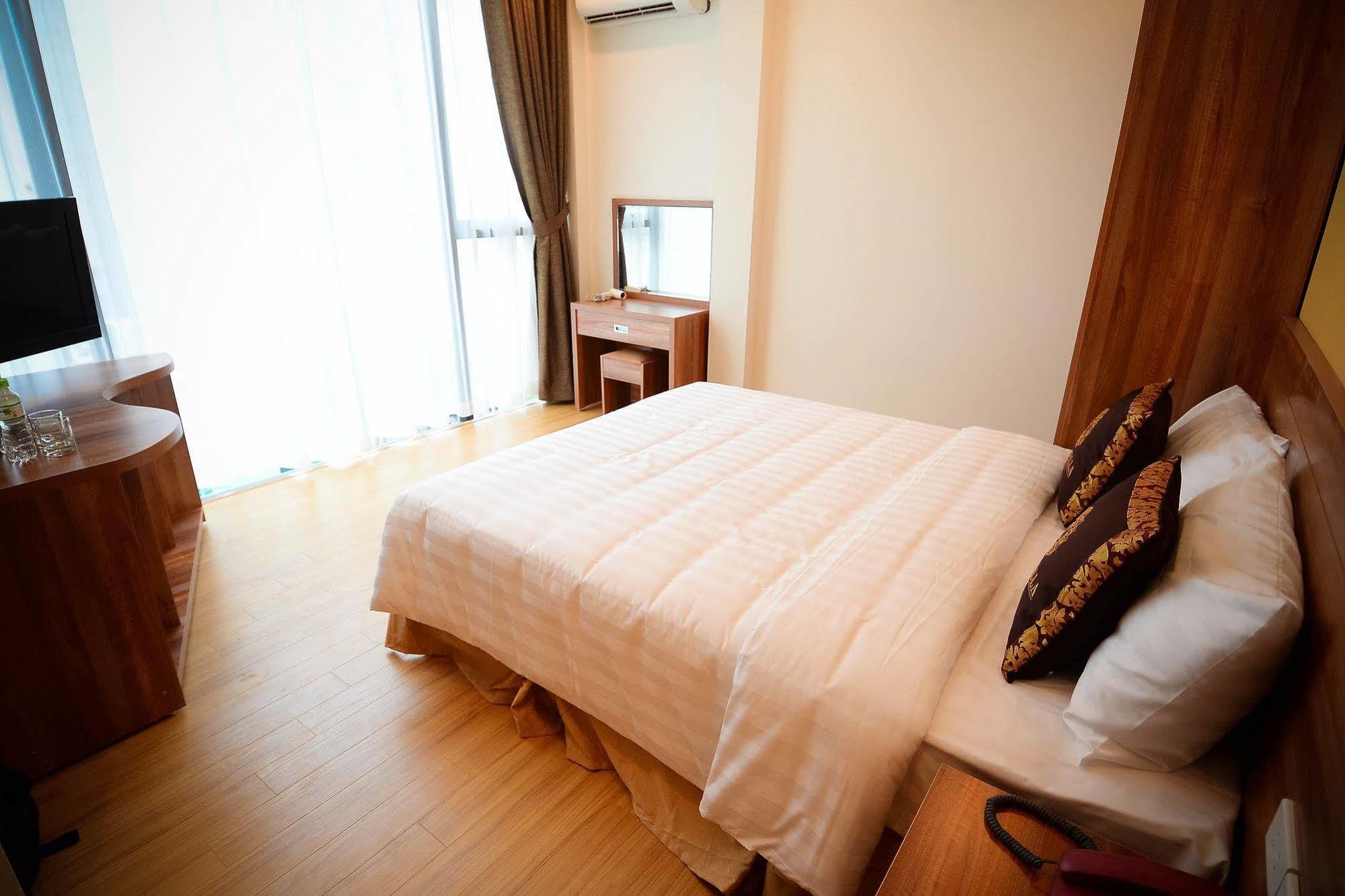 Casabella Hotel Hanoi Exterior photo